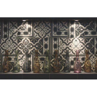 Centro Florentine White motif central 20x20 (carton de 1 m²)