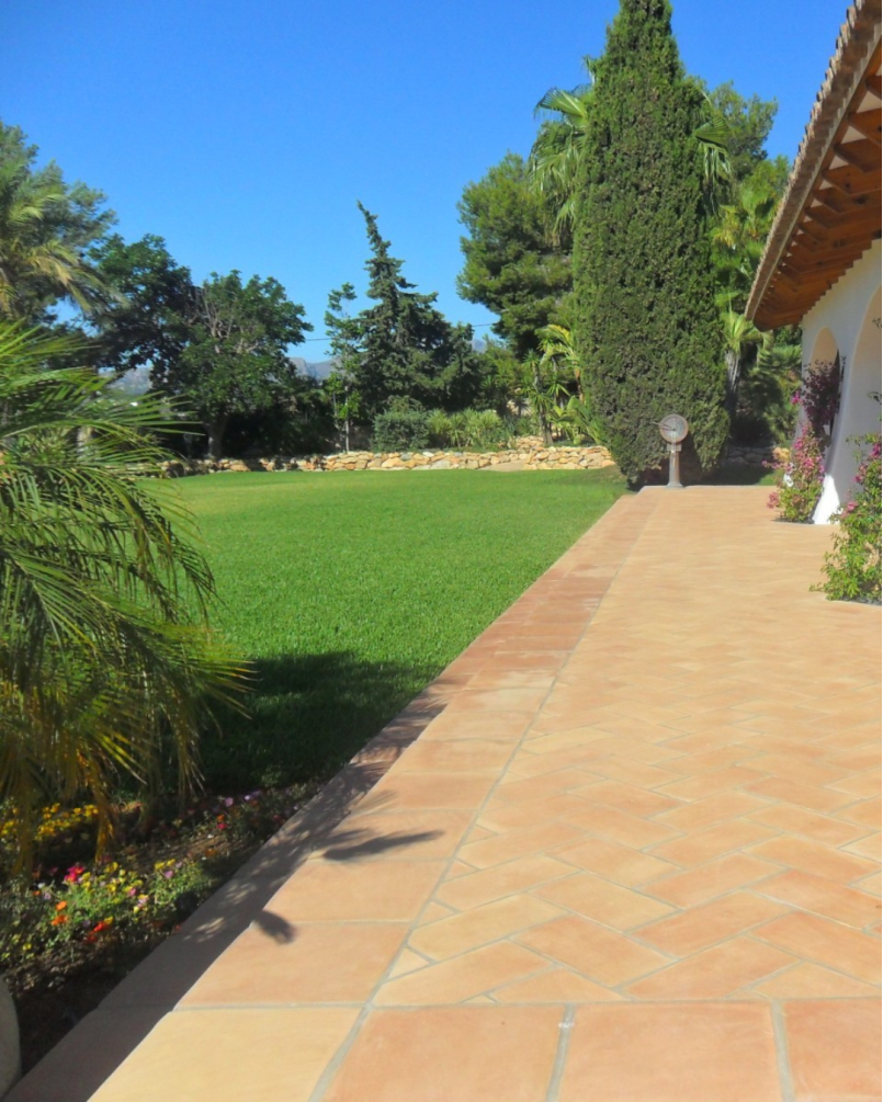 Terre Cuite fait main Natural 18x37 (carton de 0,26 m²)