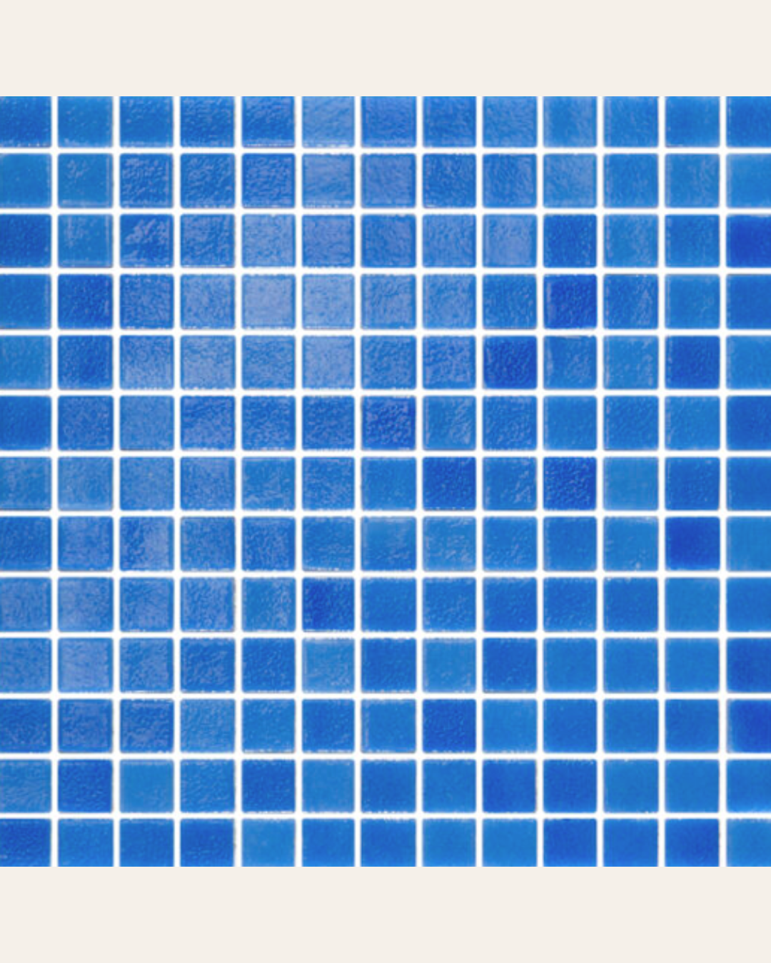 Niebla Azul 2,5x2,5 - Mosaïque antidérapant pour piscine (carton de 2 m²)