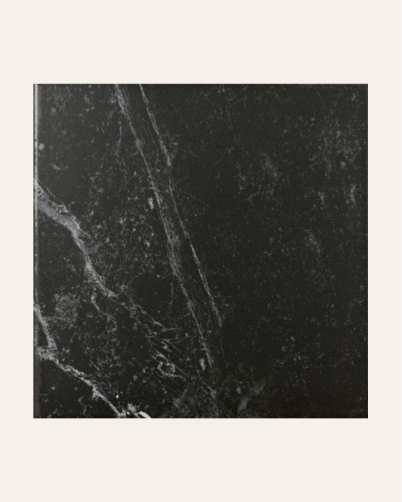 Windsor Marquina 15x15 - Carrelage effet marbre (carton de 0,5 m²)